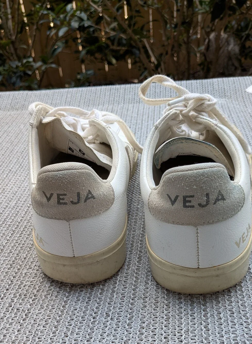 Women's Size 9 VEJA Sneakers.